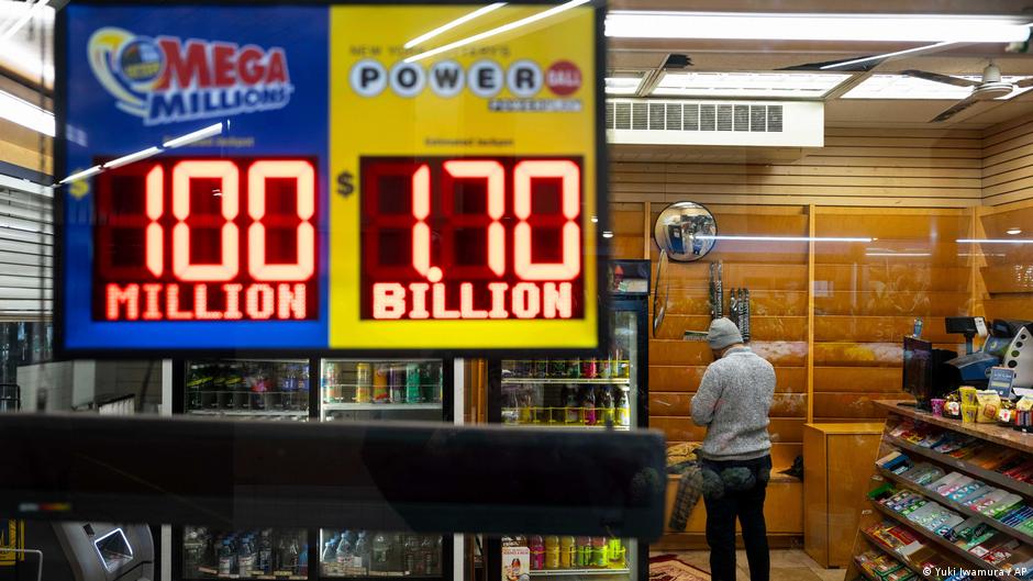 US 'Powerball' lottery winner scoops $1.8 billion jackpot