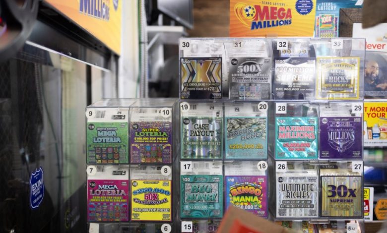 Ex-Texas lottery director briefly indicted before dismissal