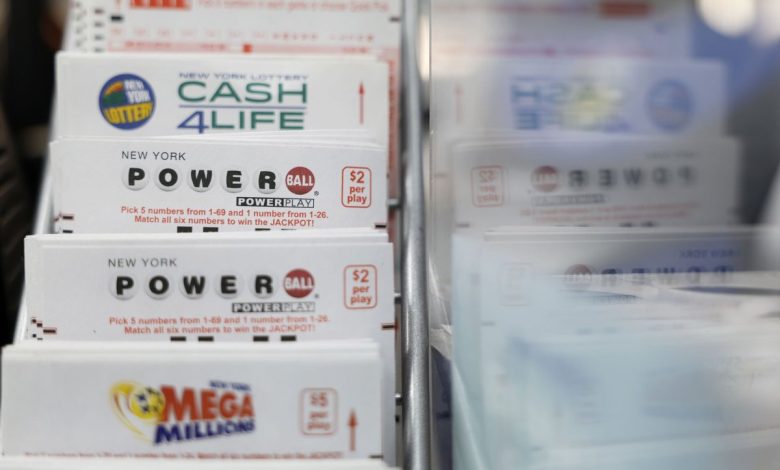Zoltar fortune telling machine predicts winning Powerball numbers - UPI.com
