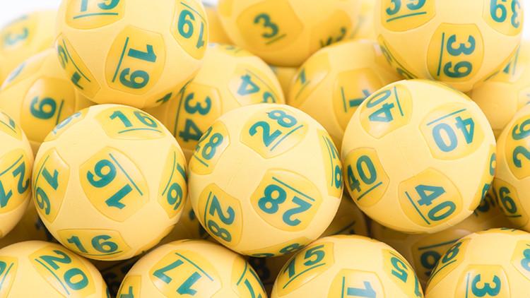 Oz Lotto jackpots to $100 million