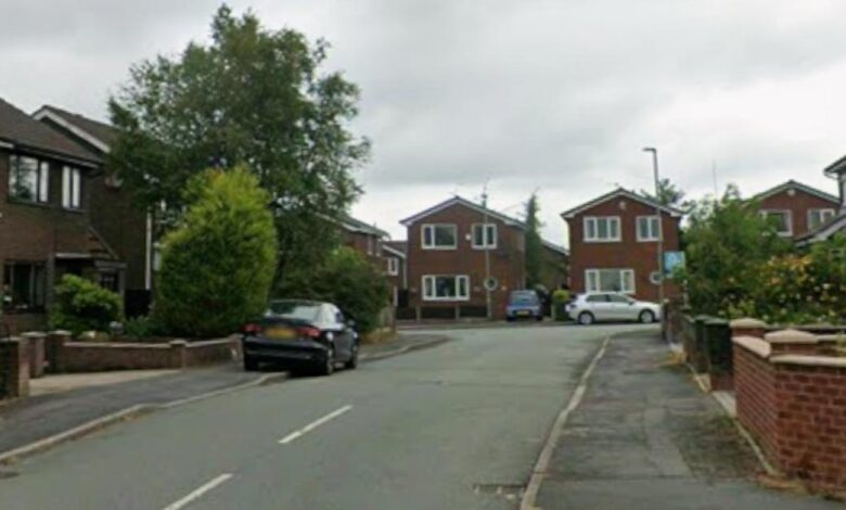 Oldham residents celebrate as £1,000 prize claimed on their postcode