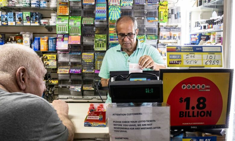 As Powerball Nears Record, Ticket Buyers Dream of New Houses and Winning in Secret