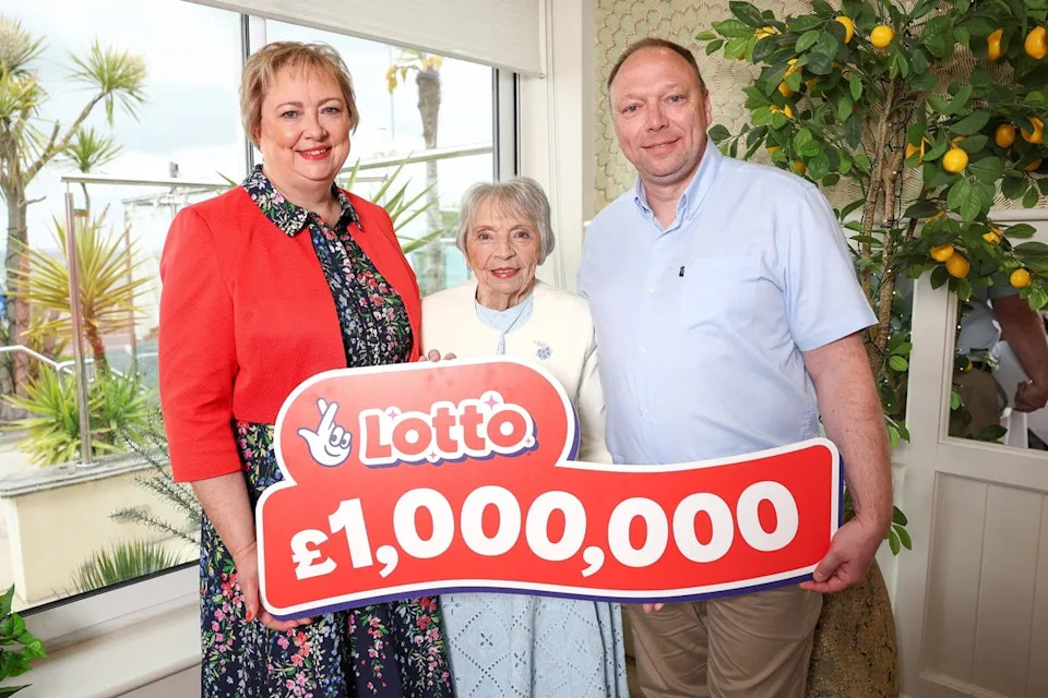(L-R) Julie Tresadern, Rose Tresadern and Barry Tresadern who scooped £1 million on the lottery after playing numbers chosen by the late Derek Tresadern (Local Library)