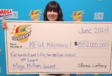 Illinois winner of $552M Mega Millions jackpot claims lottery prize
