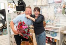 Delivery driver who quit job after lottery win spreads joy at former workplace