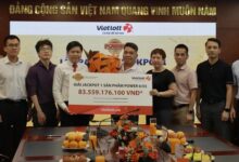 Vietnamese man winning $3.2mn jackpot goes public without mask