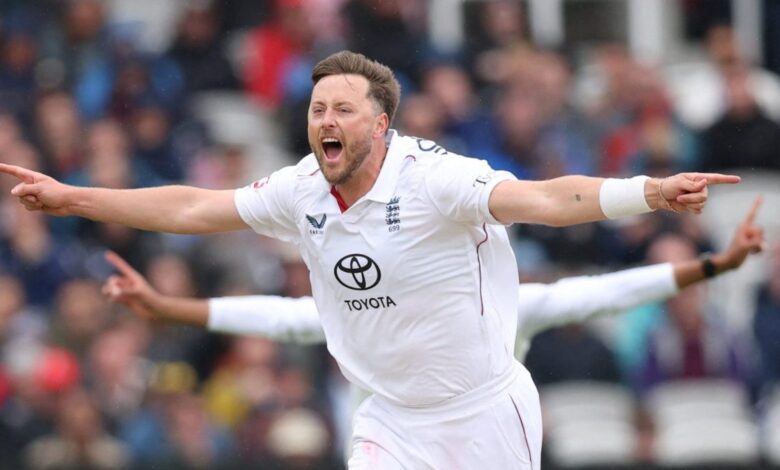 England win the lottery to beat New Zealand on risible Lord's pitch