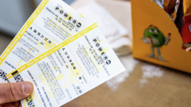 Can you stay anonymous if you win the Texas Lottery?