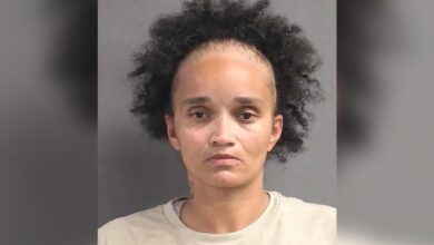 Florida Walmart cashier swiped $2,700 winning lottery ticket from elderly customer: cops