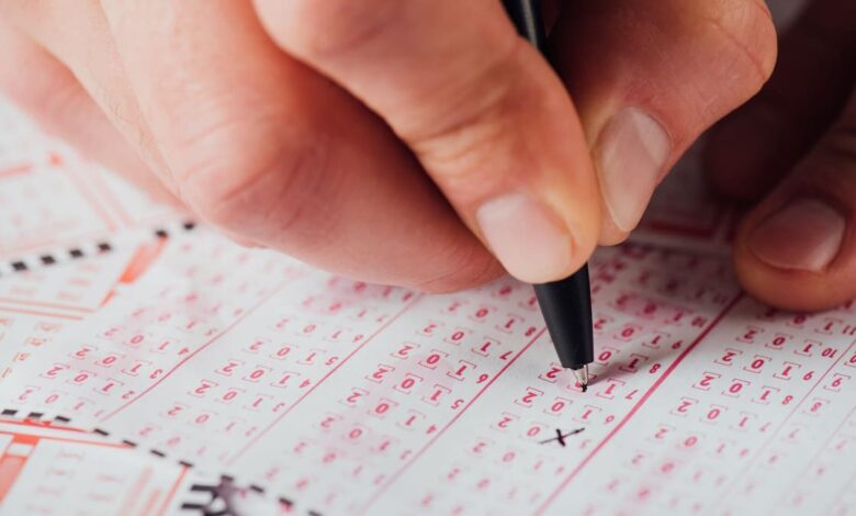 Can picking personal Lotto lines change the odds of winning? We ran the numbers