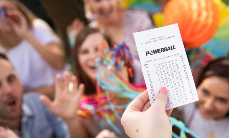 Massive Lotto win sparks bitter family cash dispute