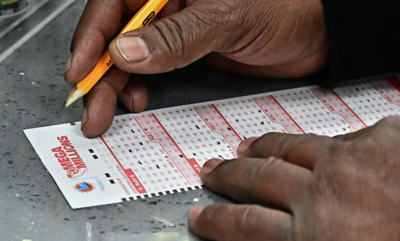 Connecticut Lottery player wins $30K from Mega Millions as jackpot grows to $637 million