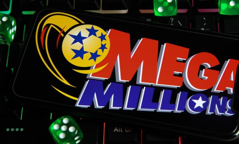 Mega Millions jackpot climbs to $800M ahead of tonight’s drawing