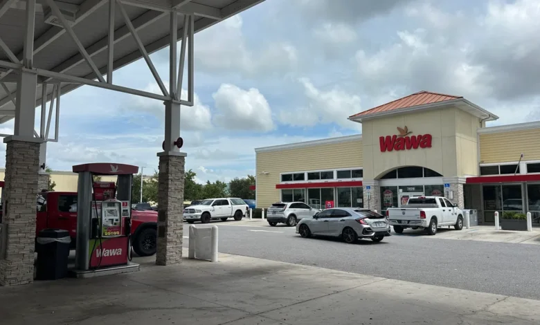 Employees silent after $800M Mega Millions ticket sold near Sarasota
