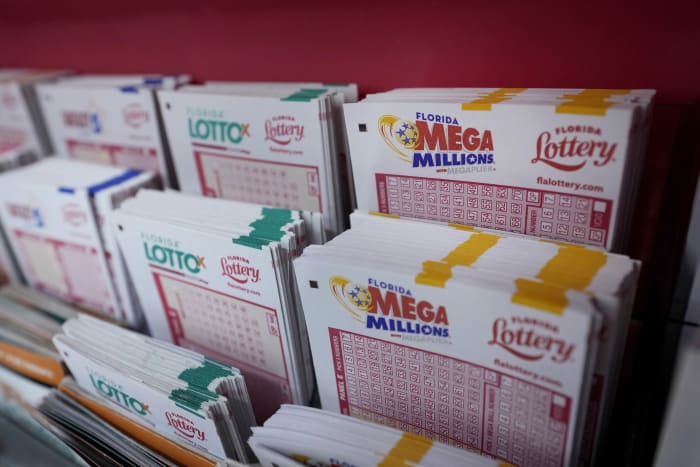 Single Florida ticket scores Mega Millions’ $800M jackpot. Here’s where it was sold