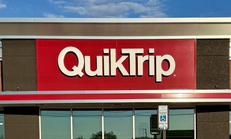Wichita resident wins record-breaking lottery jackpot with ticket from QuikTrip