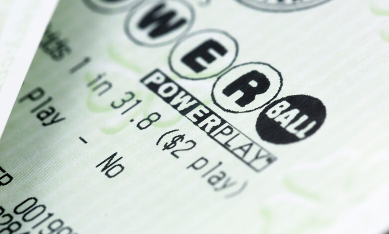 Michigan woman wins $100,000 Powerball prize after store mix-up