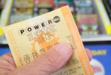 Powerball jackpot hits $856M, Philadelphia players line up for chance at record prize