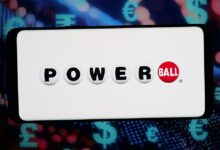 Powerball jackpot tops $900 million after no big winner Saturday