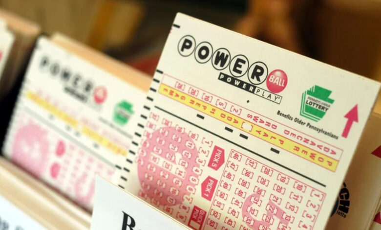 Powerball Jackpot Nears $1 Billion—Here’s What The Winner Could Take Home