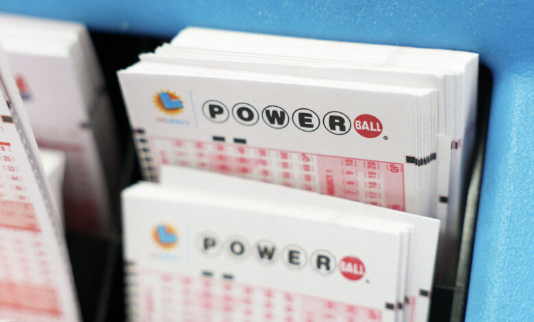 Powerball is now just one drawing away from a $1 billion jackpot