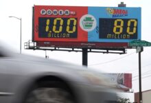 Powerball player in Illinois wins $1 billion jackpot