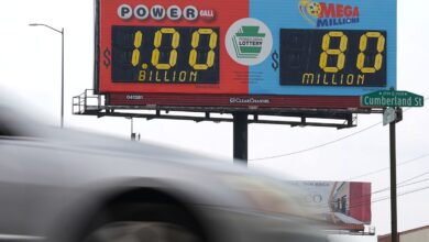 Powerball player in Illinois wins $1 billion jackpot