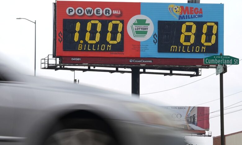 Powerball player in Illinois wins $1 billion jackpot