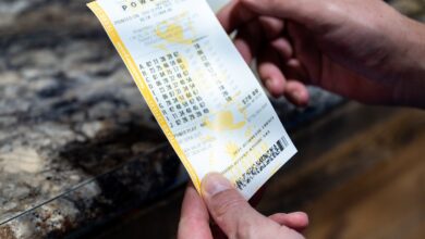 Illinois Powerball player wins $1 billion jackpot in biggest prize of year so far