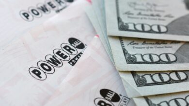 Illinois Powerball player wins $1 billion jackpot