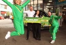 Owner of Killarney-sold one million euro Euromillions ticket claims prize | RadioKerry.ie